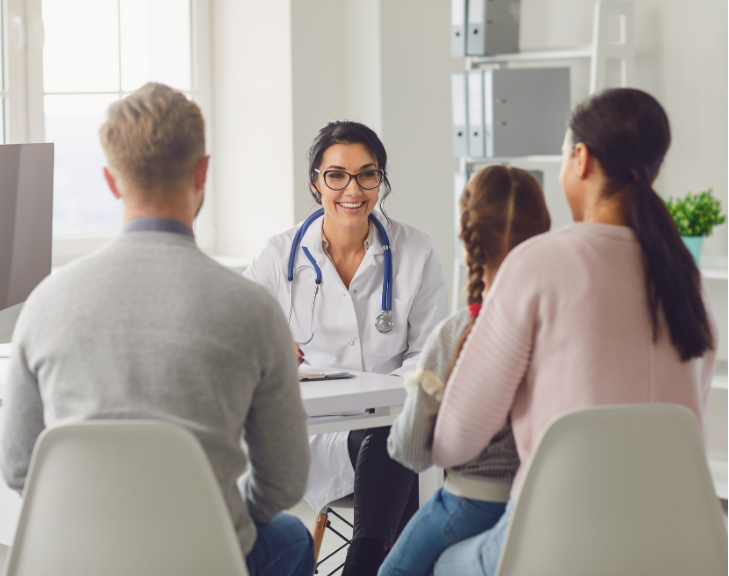 Consulta pediátrica para monitorear el neurodesarrollo y salud infantil preventiva.