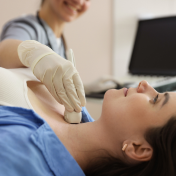 Ecografía para la detección precoz de patologías en la tiroides.