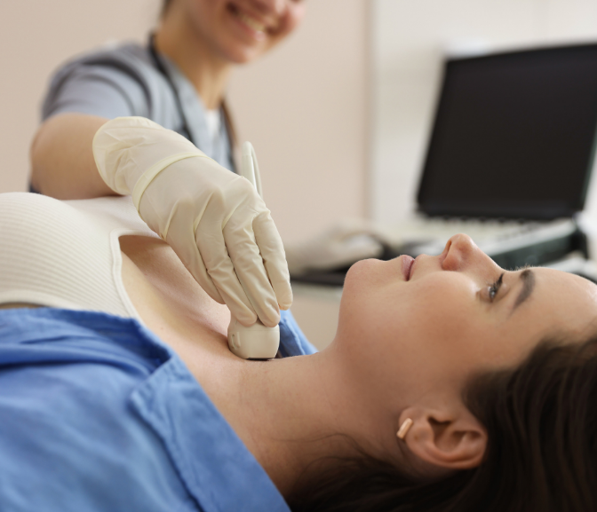 Ecografía para la detección precoz de patologías en la tiroides.