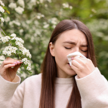 Cuándo acudir a una consulta médica por alergias en primavera.