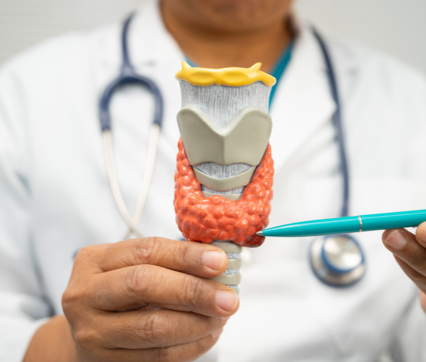 Evaluación médica ante cambios en la tiroides o cáncer de tiorides