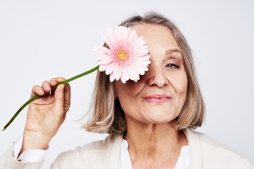 Menopausia , tratamiento y control en consulta médica ginecológica
